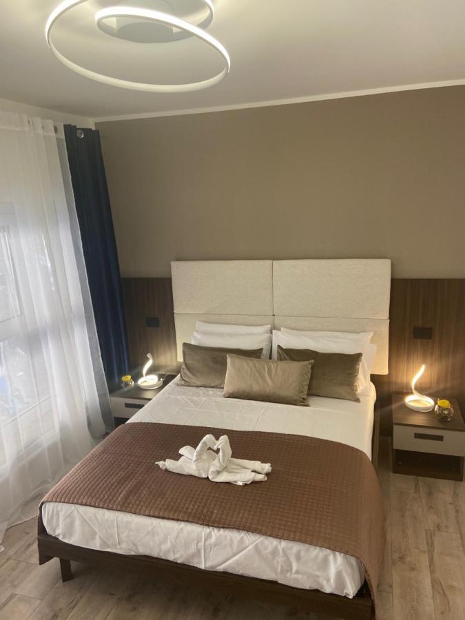 Hotel Plaza Ungheria Palermo Kültér fotó