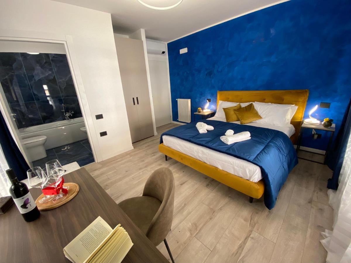 Hotel Plaza Ungheria Palermo Kültér fotó