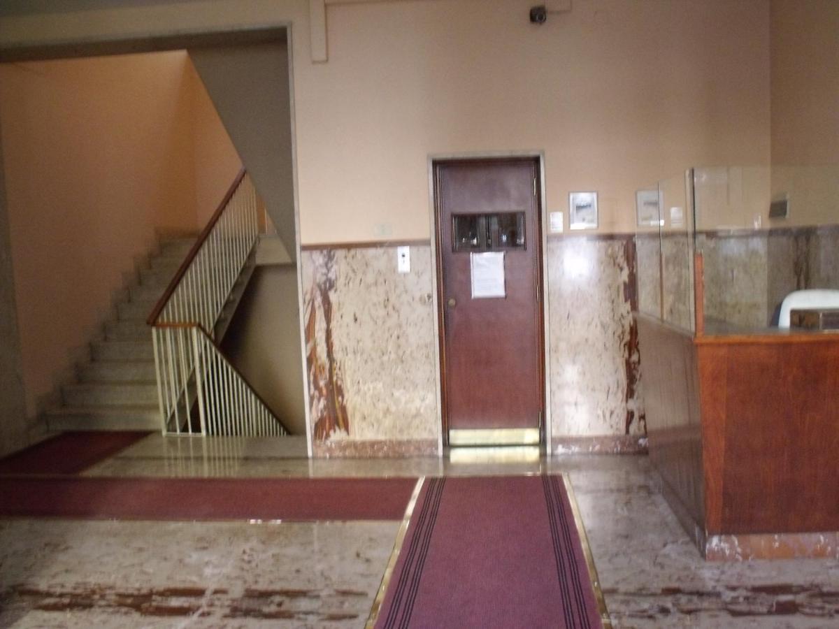 Hotel Plaza Ungheria Palermo Kültér fotó