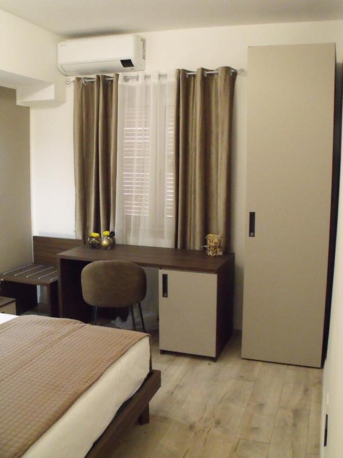 Hotel Plaza Ungheria Palermo Kültér fotó