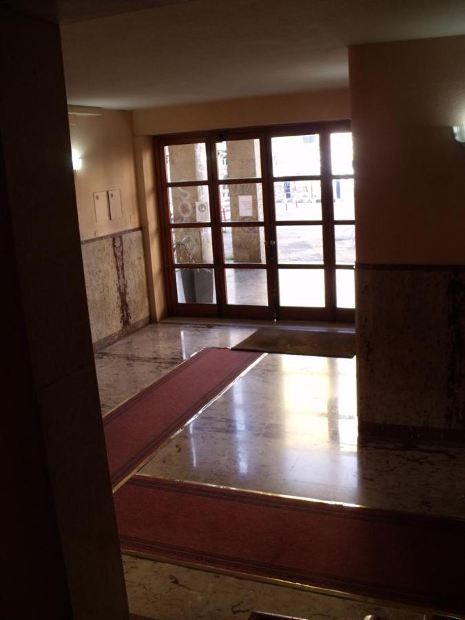 Hotel Plaza Ungheria Palermo Kültér fotó